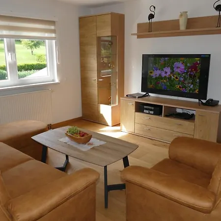 Gästehaus Hofmann - 4 Sterne Ferienwohnung Sommerberg Rohrbach (Thuringia)