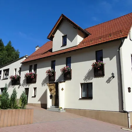 Gaestehaus Hofmann - 4 Sterne Ferienwohnung Sommerberg Konukevi 4*