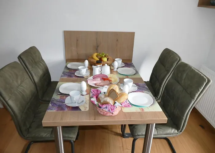 Gästehaus Hofmann - 4 Sterne Ferienwohnung Sommerberg