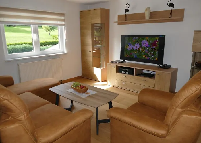 Gaestehaus Hofmann - 4 Sterne Ferienwohnung Sommerberg Rohrbach (Thuringia)